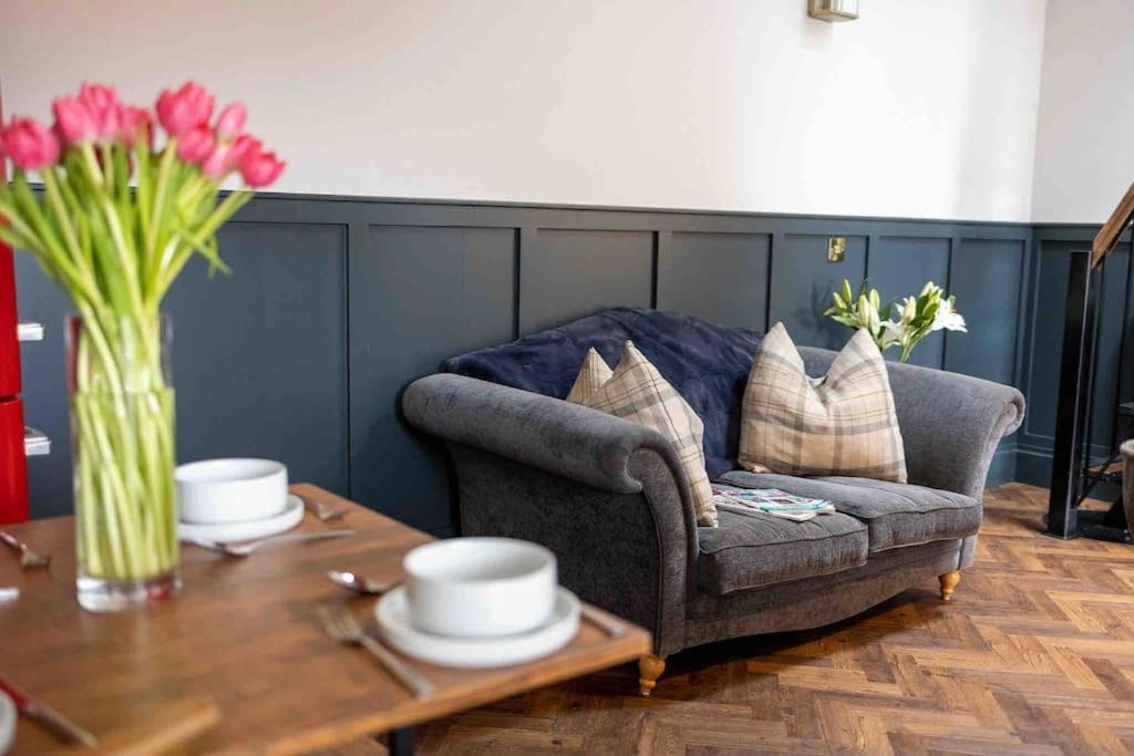 Unique Victorian Stable Conversion Χάλιφαξ Εξωτερικό φωτογραφία